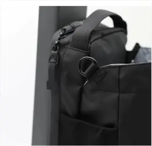 Large Capacity Magnetic Suction Fitness Water Bottle Bag