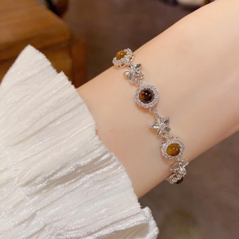 Vintage Zebra Tiger Eye Petal Bracelet for Women, Sparkling Zircon Inlay Luxury Dainty Wristband, Elegant Versatile Clavicle Chain Hand Jewelry Gift