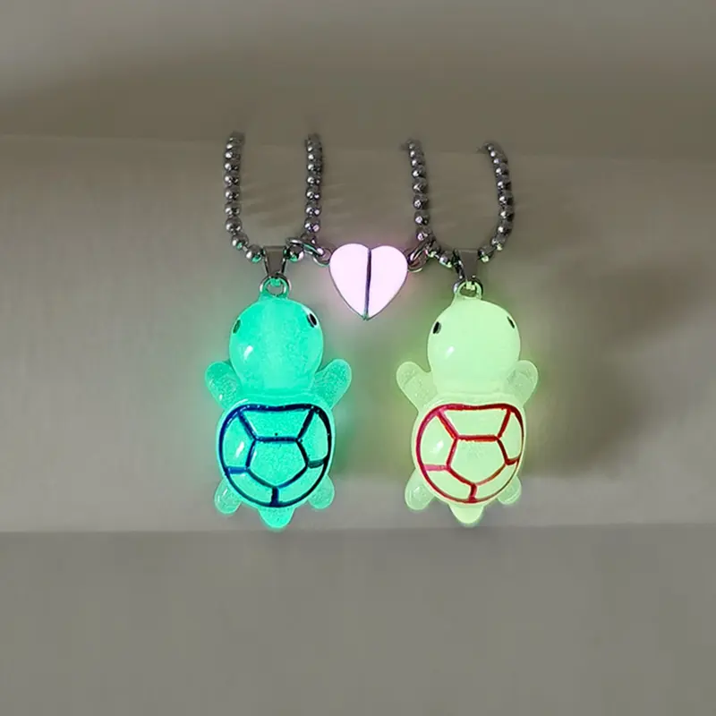 Night Glow Heart Turtle Couples Necklace Set, Luminous Couple Necklace, Cute Animal Pendant Jewelry Gift for Lovers, 2 Pieces/set Glowing Accessories