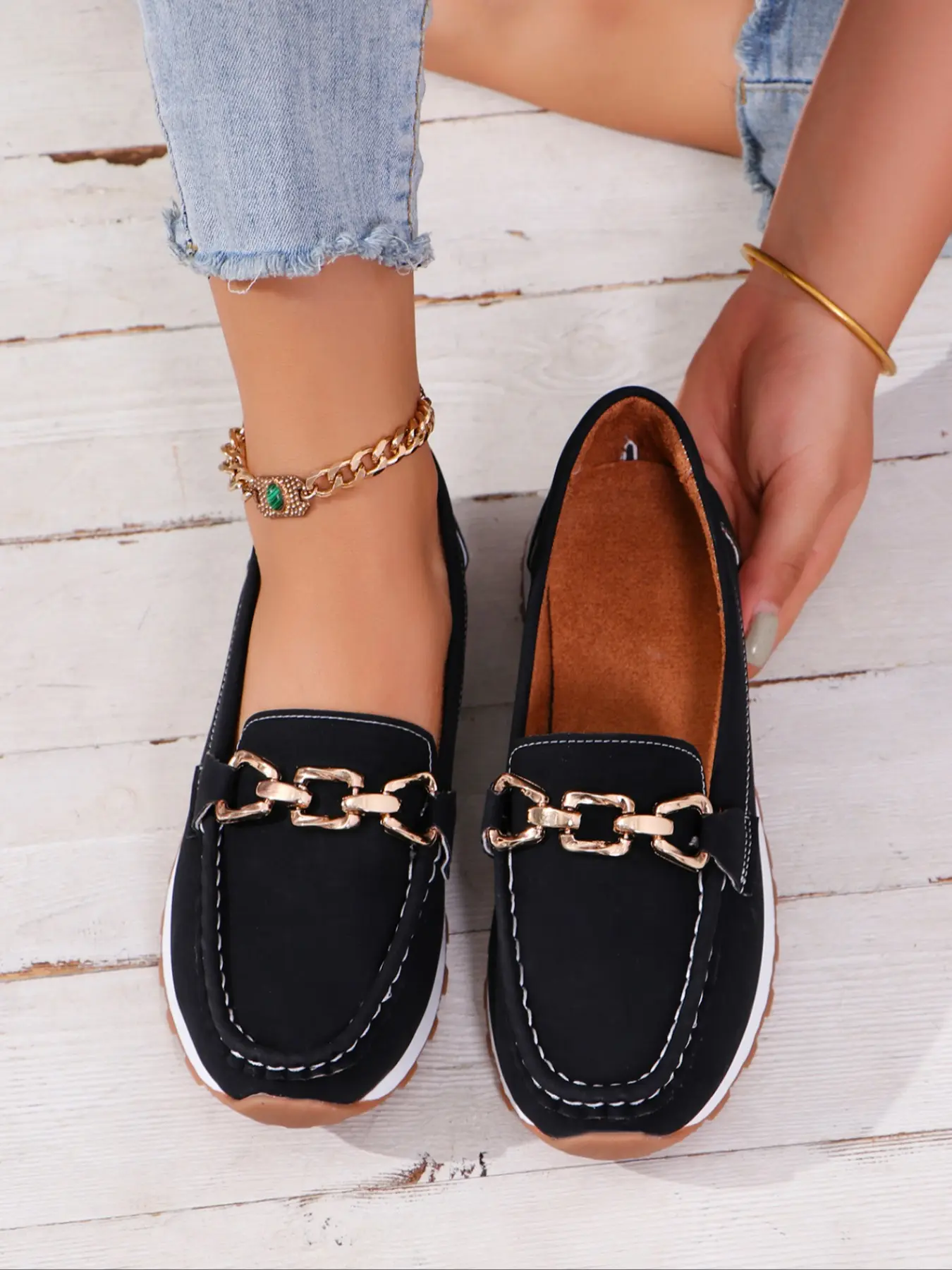Women's Metal Buckle Thick Sole Loafers, 2026 New British Style Soft Bottom Lazy Shoes, Comfortable Slip-On Single Shoe Walking Shoes, Fashion Shoes