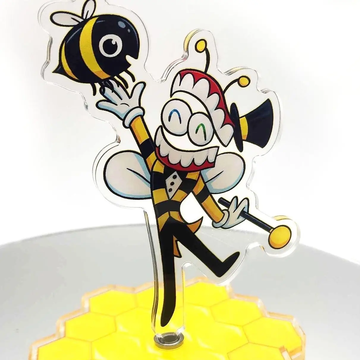 Caine TADC Spinning Bee Costume Standee! || The Amazing Digital Circus