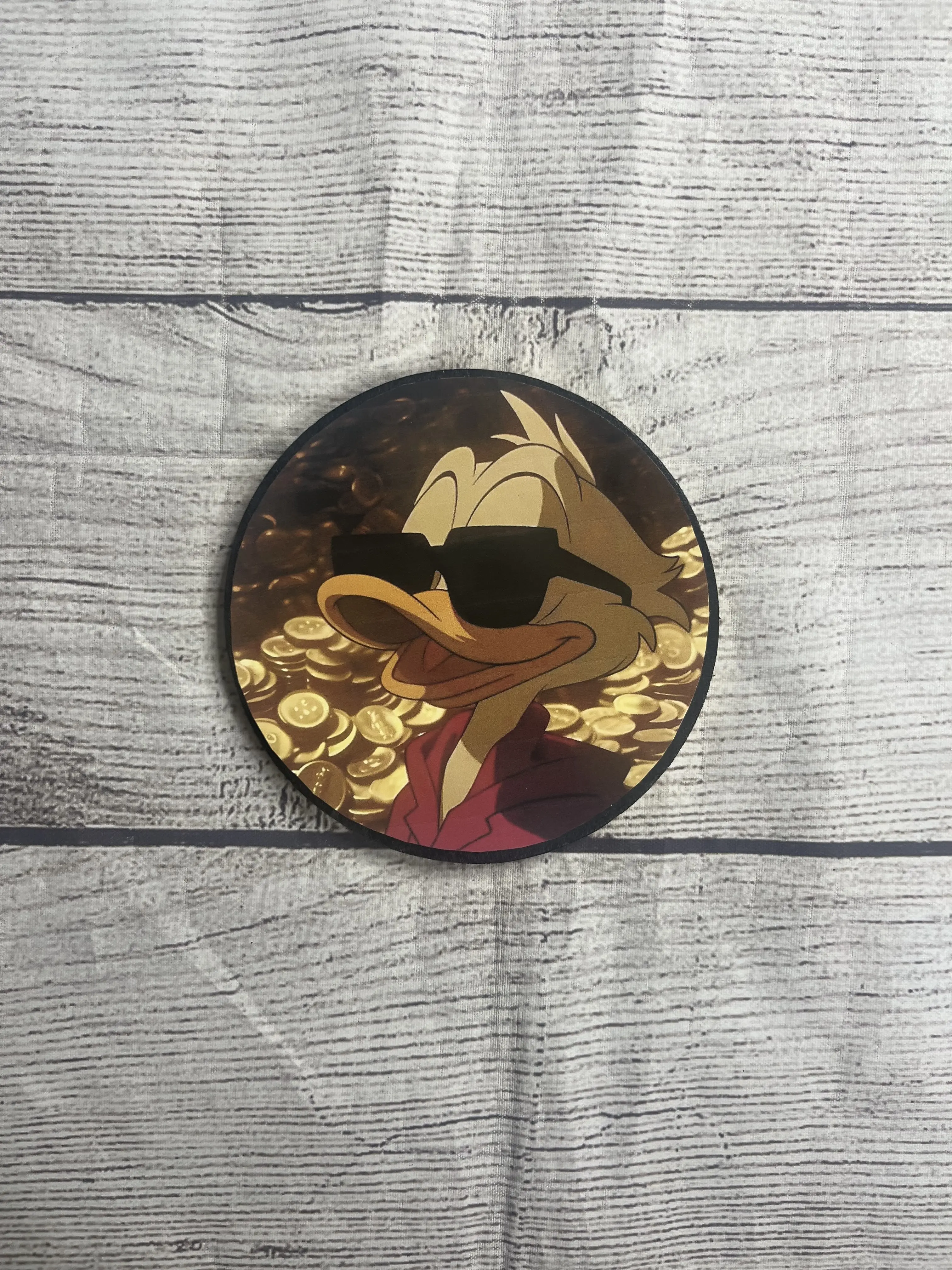 1-Piece 4" Glossy Wooden Gold Humorous Duck Epoxy Resin Coaster with Acrylic Paint, Durable Kitchen Tableware for Indoor Table Top Protection, Ideal for Anyone Who Loves Humor and Style, Duck Sporting Sunglasses