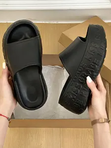 Women's Letter Embossed Eva Sandals, Thick Sole Beach Shoes, Fashionable Outdoor Footwear, Durable & Comfortable Design