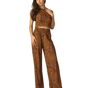 Heaven Spring Two-Piece Loungewear Set – Crinkle-Textured Cropped Top and Wide-Leg Pants / Bubble Top and Wide-Leg Pants — Women’s Casual Pajama Fit