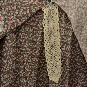 Women's Ditsy Floral Print Contrast Lace Prayer Dress with Integrated Hijab, Elegant Batwing Sleeve Kaftan for Daily Wear, Ladies Islamic Clothing for All Seasons, Modesty Muslim Clothing