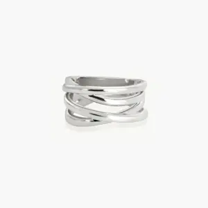en route Criss Cross Ring in Silver, Sculptural Criss-Cross Lines with Dynamic Curves, Eye-Catching Statement Ring That Elevates Everyday Looks or Evening Chic, Perfect for Layering or Solo Wear