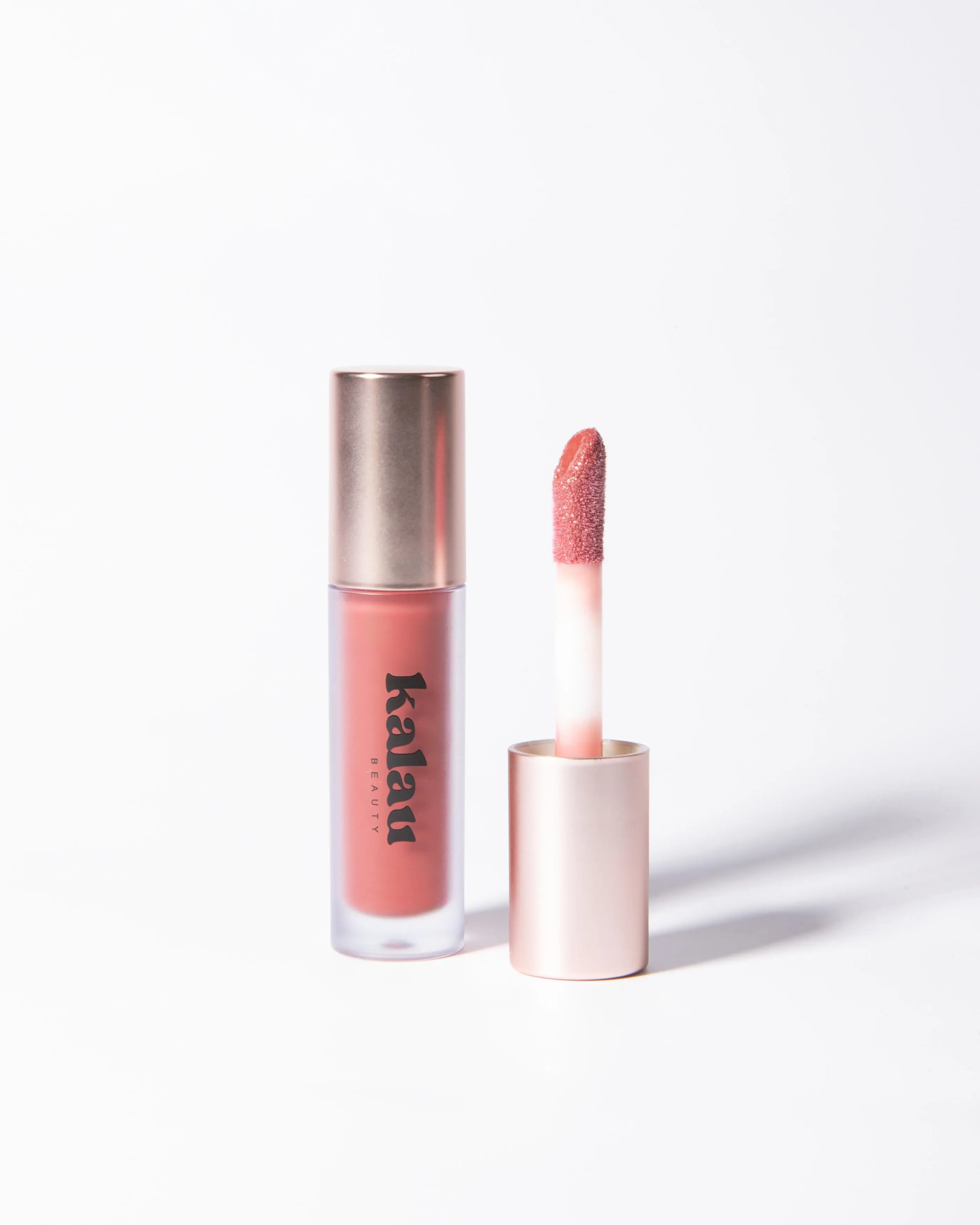MILK TEA GLOSS hydrating lip plump MILK TEA GLOSS hydrating lip plump