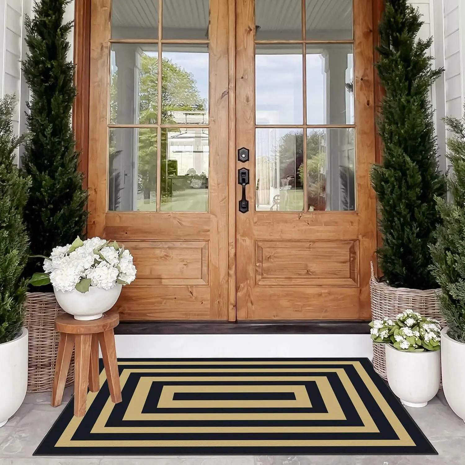 Geometric Border- Black/Tan