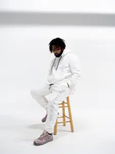 WHO'S WHO? ESSENTIALS {YIN} SWEATSUITS