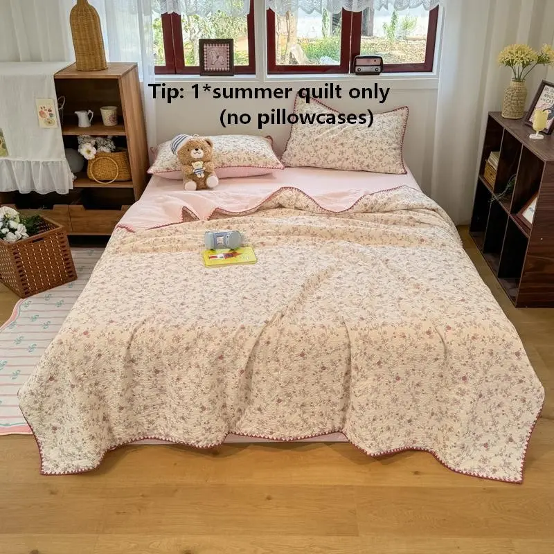 Soft Bubble Cotton Printed Summer Quilt, Elegant Shell Trim Design, Lightweight Breathable Bedding Core, Perfect for Hot Weather, Soft Lightweight Quilts