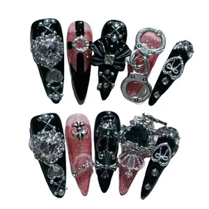 W22 Fashion Wearable Nails are reusable and removable nail stickers