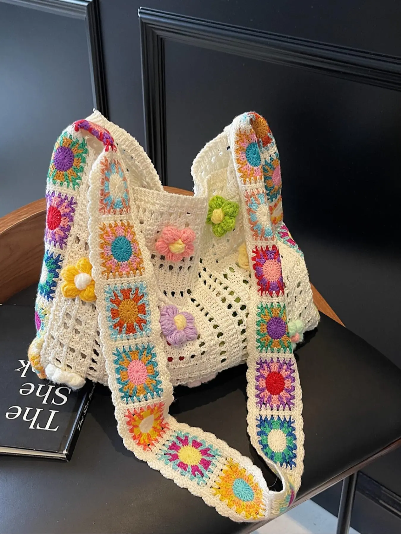Women's Fashionable Flower Pattern Crochet Crossbody Bag, Fashionable Boho Style Crossbody Bohemian Bag, Casual Versatile Shoulder Bag for Daily Used, Trendy All-match Bag for Commuters and Students, Casual Trendy Purses, Crossbody Purse
