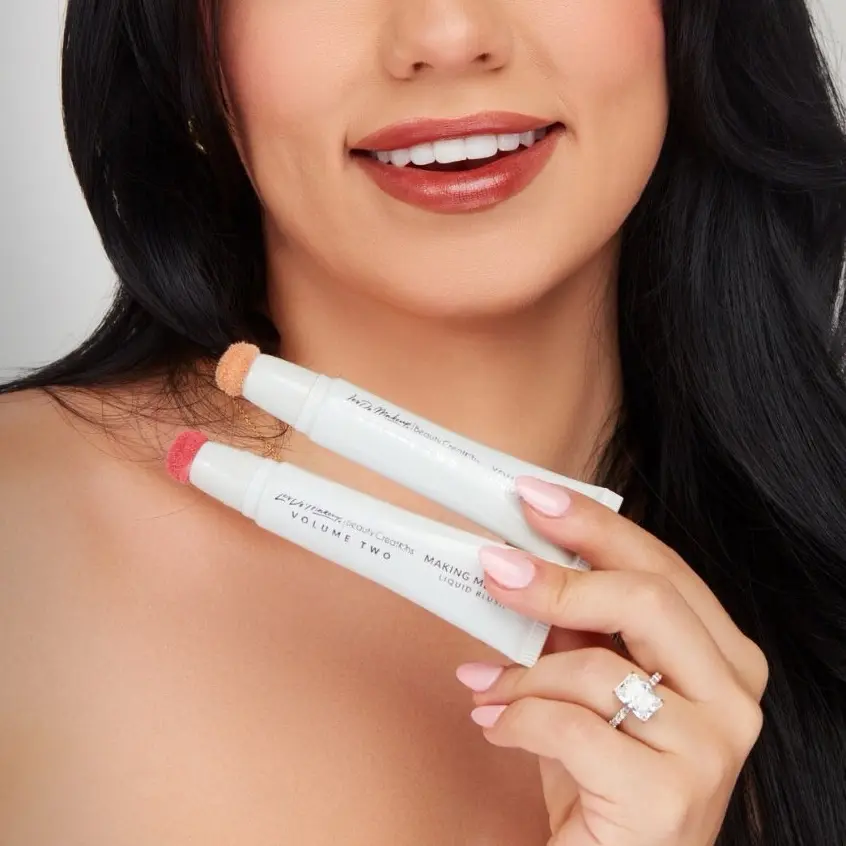 Lesdomakeup  cheeks on point Liquid Blush and highlight duo - Beauty Creations Radiant Cosmetic Flawless