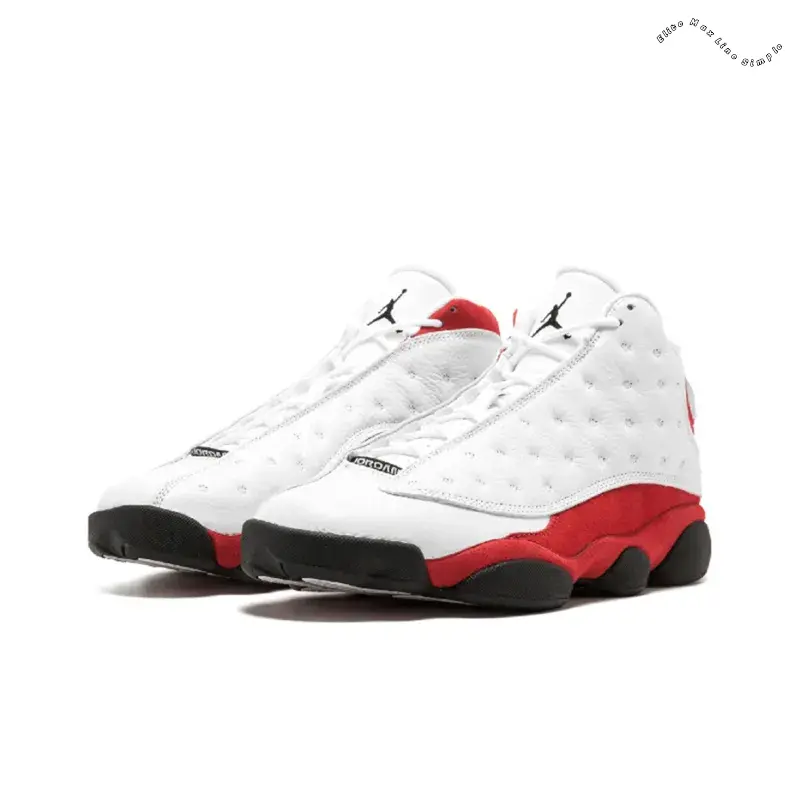 White and Red High-Top Retro Sneakers with Leather Upper for Classic Court Style