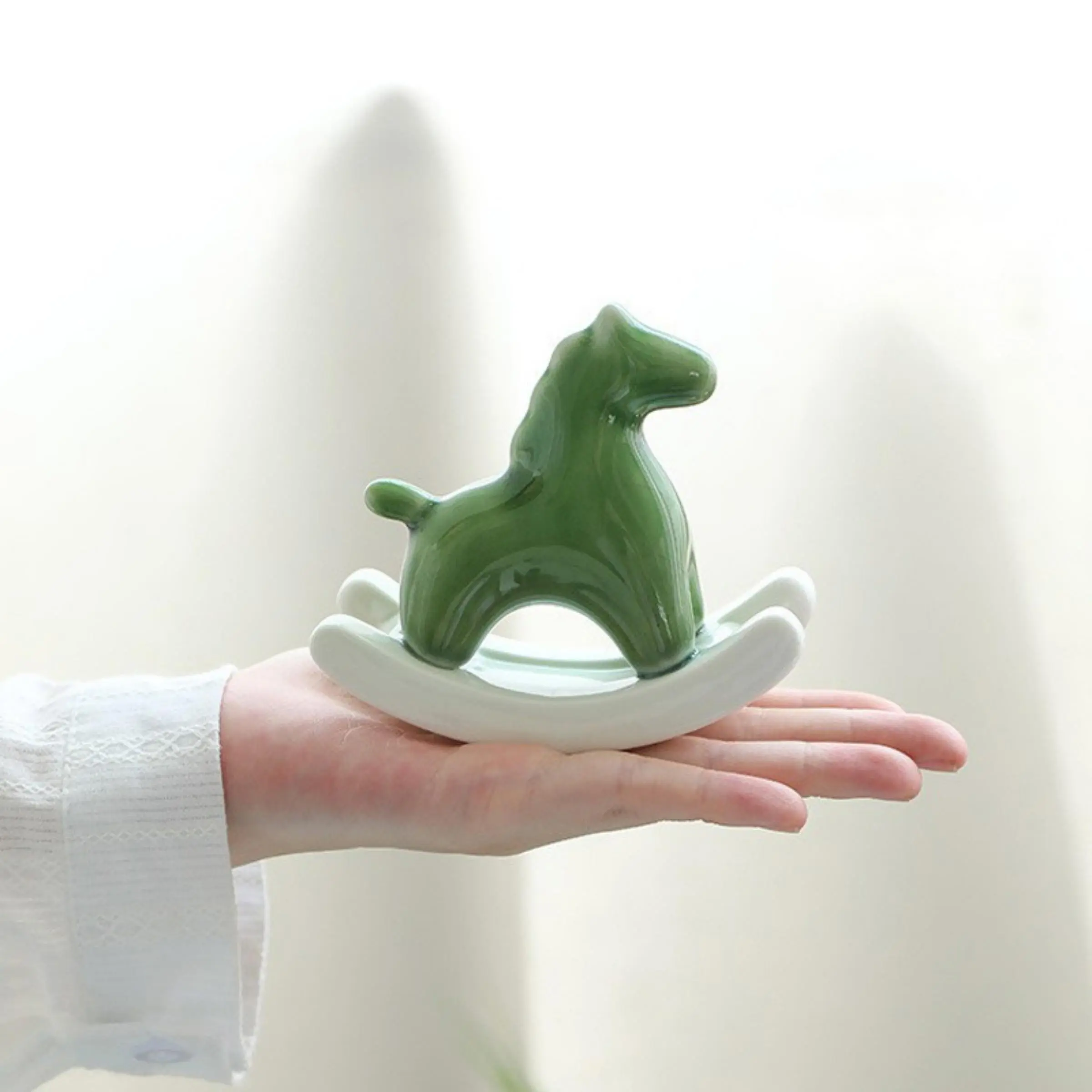 Creative Ceramic Rocking Horse Ornament, Desktop Decoration, Home Decor for Living Room, Bedroom, Office, Bookshelf, Table