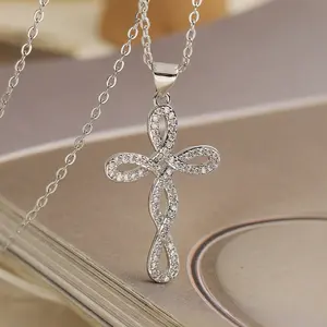 Women's Vintage Cross Necklace with Cubic Zirconia, Dainty Stainless Steel Jewelry for Sports & Outdoor, Exquisite Gift, Dainty Necklaces