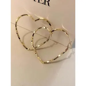 1 Pair Oversized Metallic Twisted Heart Hoop Earrings for Women – Trendy Gold & Silver Party Jewelry