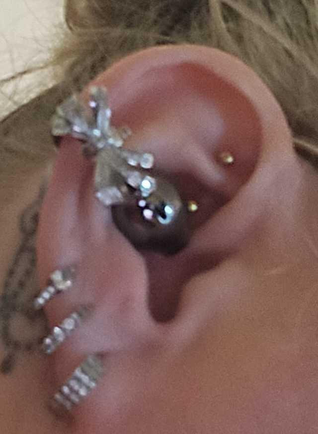 Item: Black+Bowknot Accessories