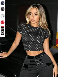 Polka Dot Cropped Baby Tee, Retro Summer Top, Slim-Fitting, Classic Print, 90s Vibe, Ideal for Streetwear or Casual Dates