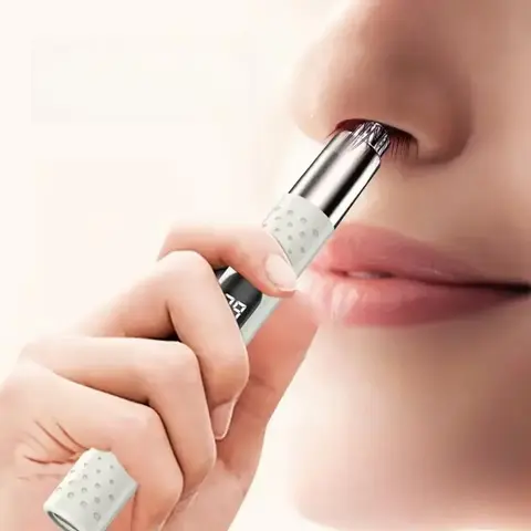 Portable Electric Nose Hair Trimmer for Men and Women, No Pulling Compact USB Rechargeable Trimmer, Suitable for Nose, Eyebrow and Ear Hair Trimming, Cordless Nose Trimmer