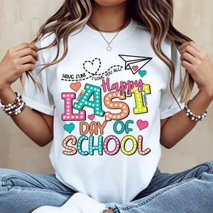 Happy Last Day Of School Graphic Tee Graduation Celebration Aesthetic Streetwear Soft Breathable Cotton T-shirt for Women Casual Daily Wear Teacher Student Gift Idea Trendy Farewell Print Top Regular Fit Comfortable Summer Apparel
