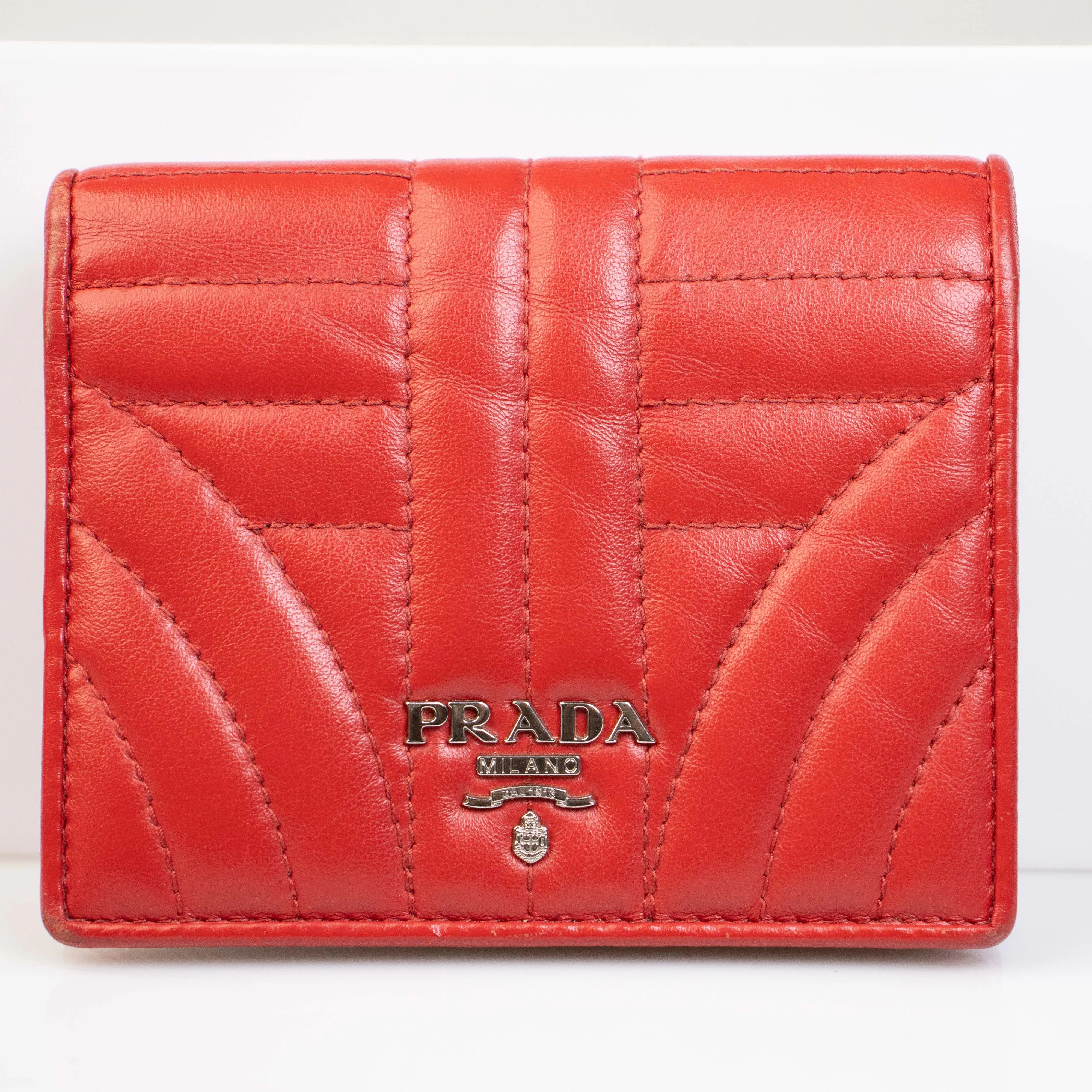 Pre-owned PRADA Leather Bag accessories P26040439 Red Compact Wallet
