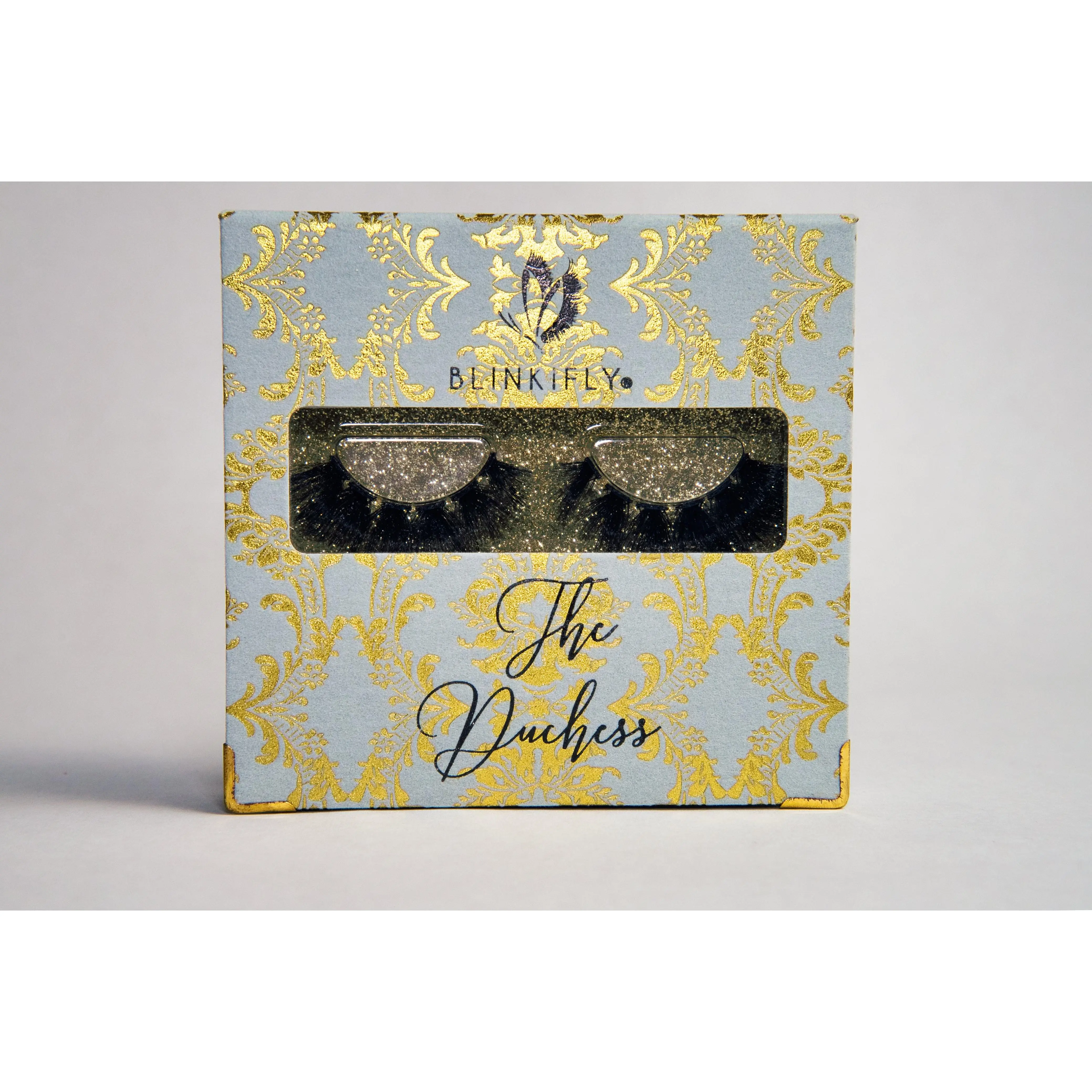 The Duchess Eyelashes - Elegant Eyelash Extensions for a Classic Makeup Look, Ideal for All Occasions