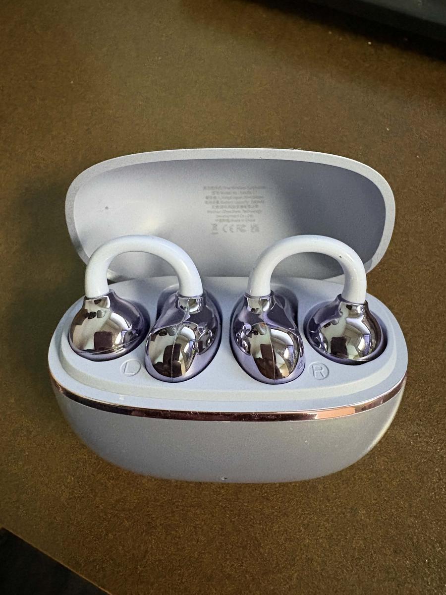 Item: purple(Earphone only)