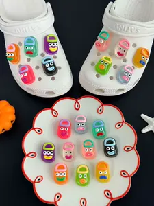 Cute Cartoon Hole Shoe Charms Set, Fun Expression Hole Shoes Decoration, Trendy Hole Shoes Accessories, 10 Piece Set