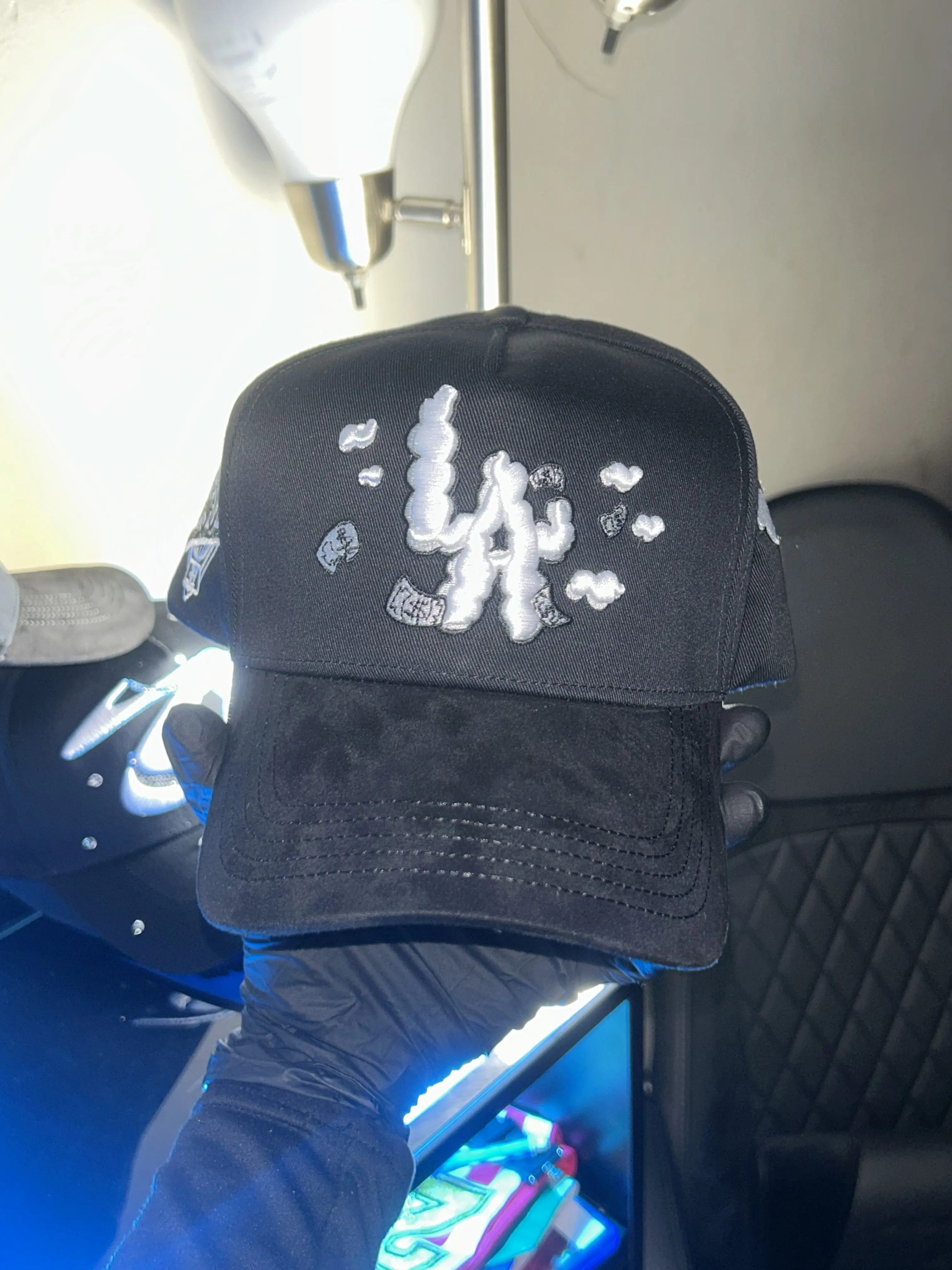 31 HATS LA MONEY BLACK