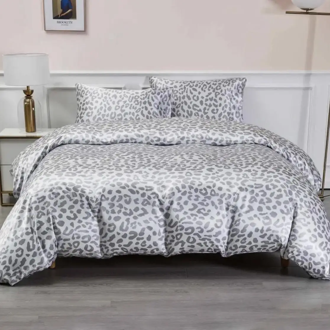 Leopard Print Soft Satin Duvet Cover Set, 3 Counts/set Including Duvet Cover & 2 Pillowcase without Filler, Soft Comfortable Bedding Set for Home Bedr