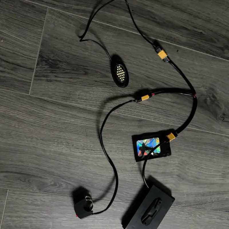 Battery powered Rock light with switch