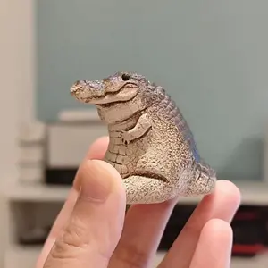 Mini Crocodile Statue for Home & Office Decor, Cute Resin Tea Set, Unique Gift for Plant Lovers & Collectors, Adorable Desktop Decoration, Decorative Figurines