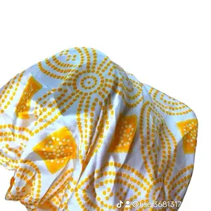 Bonnet Headwear - Stylish Accessory for Versatile Outfits - Elegant Design with Yellow and White Patterns