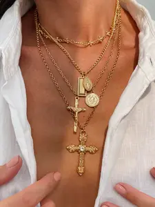 4PC Casual Minimalist Cross Chain Necklace - Metal Vintage Cross Pendant - Suitable for Women's Everyday Wear/Dates/Parties/Birthdays/Christmas Gifts/New Year Valentine's Day Holiday Gifts Multilayer Necklace