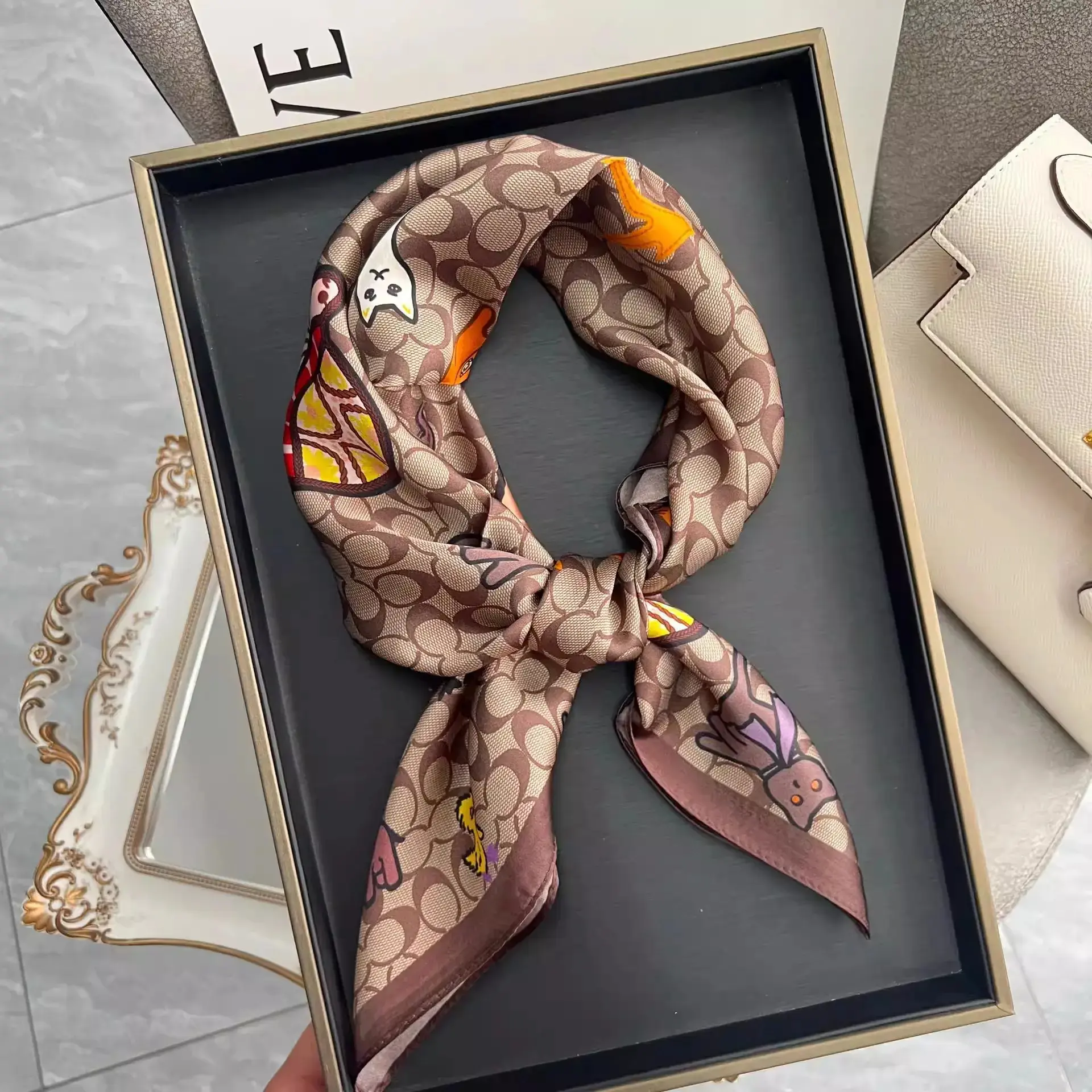 Women's Square Scarf, Silk Scarf, Women's Summer Thin Sunscreen, Spring and Autumn Women's Headscarf, Baotou Scarf, Tie Bag, Hairband, Belt, Shawl, Face Mask