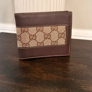 Pre-owned GUCCI GG canvas Small Leather Goods Gracias Ceci men’s bifold Leather wallet