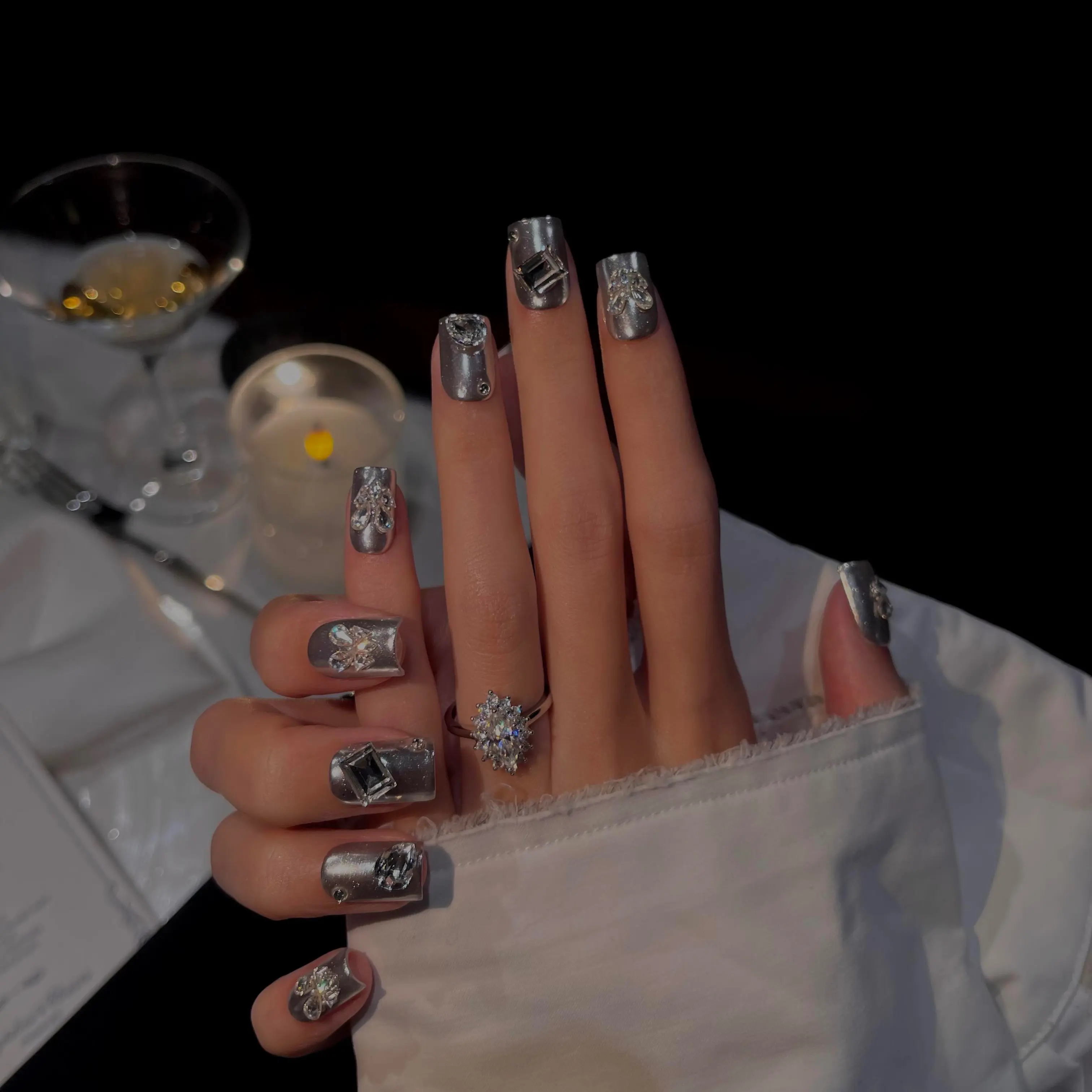 (AM0041#) Handmade Press-On Nails | Reusable, Salon-Quality, Long-Lasting, Glossy Design, Silver Chrome Square Nails with Rhinestones