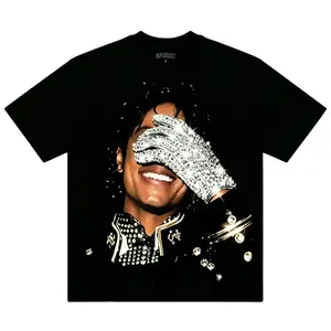 [100%cotton][Graphic Tee]Jackson Glove Graphic Tee Vintage 90s King of Pop Inspired Music Shirt Retro Streetwear Unisex Cotton Crewneck Short Sleeve Soft Breathable Casual Top MJ Tribute Pop Culture Fashion Tee for Fans S–3XL Trend