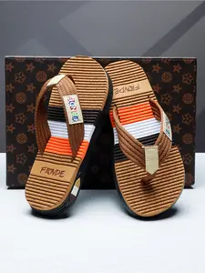 Men's cushioned flip-flops, striped casual thong sandals, anti-chafing beach slippers, stylish footwear for summer daily wear