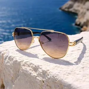 Eyewear Aviator Shaped Metal Unisex Sunglasses in Golden M7282 Classic Style for Men and Women