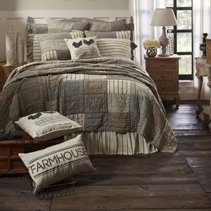 Farmstead Charcoal Quilt