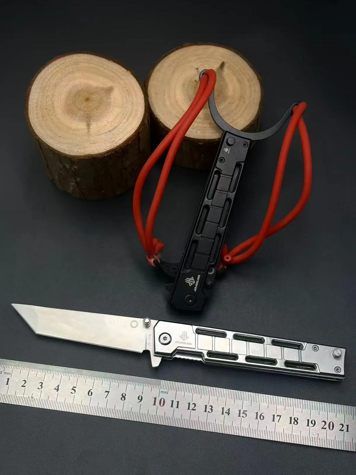Multifunctional Folding Pocket Knife Rustproof Stainless Steel Long Lifespan Detachable Slingshot Window Breaker Compact Hollow Handle For Camping Hiking Road Trip Outdoor Survival Gift For Drivers Outdoor Fans Male EDC Collectors