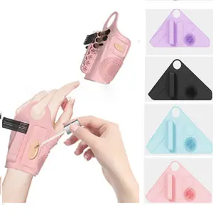Silicone Makeup Brush Holder Wristband, Multifunctional Beauty Tool with Cleaning Area, Durable Silicone Material, Perfect for Makeup Artists & Beginners
