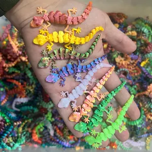 20pcs 3D Printed Small Geckos, Length 3.54inch, Vibrant Colors for Holiday Decorations Like Christmas and Easter, Perfect Ornaments for Every Occasion