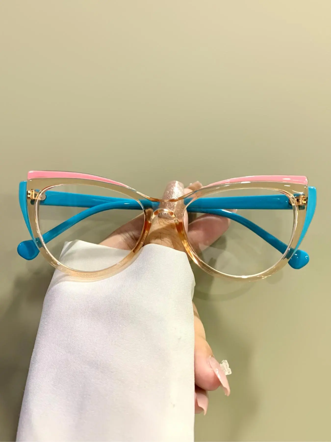 Trendy Cat Eye Frame Glasses, Eyeglasses for Women & Men, Fashion Eyeglasses for Work, Daily Clothing Decor, for Student Daily Use