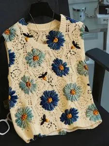 Women's Elegant Blue Daisy Floral Bee Animal Print Knit Vest, Round Neck Sleeveless Top, Comfortable Breathable Casual Wear for Spring Summer Fall Flower