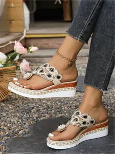 Hand-knitted thick sole wedge and flipper for women, high-heeled outer wear summer new fashionable platform platform table high-heeled beach leisure vacation bohemian slippers for women