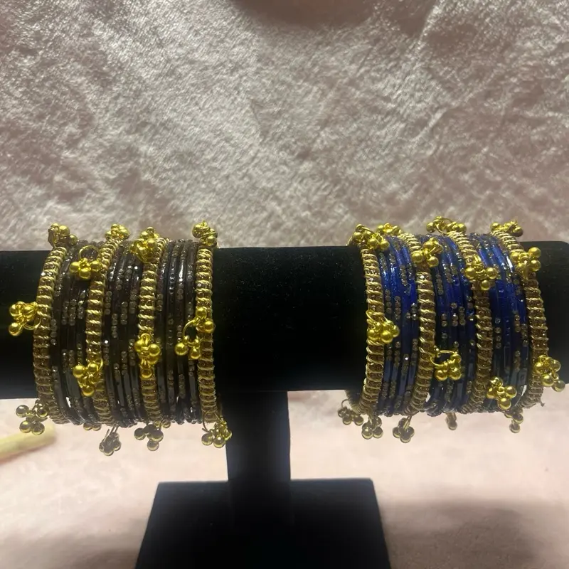 Premium Glass Bangles with Gold Kundan Floral Kada Border | 12-Piece Traditional South Asian Chooda Set for Bridal Wear, Weddings, & Eid