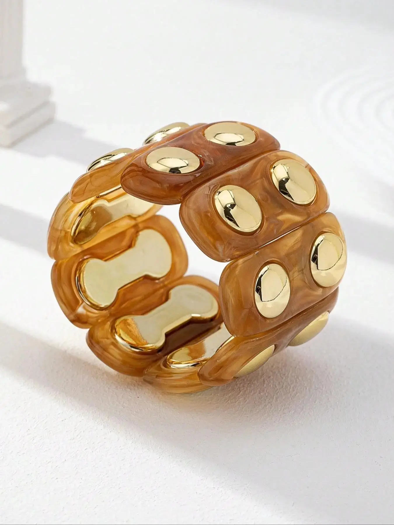 Chunky Tortoiseshell Resin Cuff Stackable Bracelet for Women, Acrylic Stretch Bangle, Boho Ethnic Pattern, Bohemian Bracelet, Fashion Jewelry for All Seasons, Boho Style Bangles, Fashionable Chunky Bangles